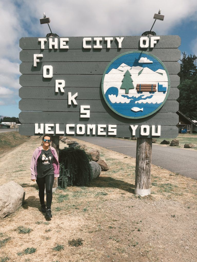 Forks Welcome Sign