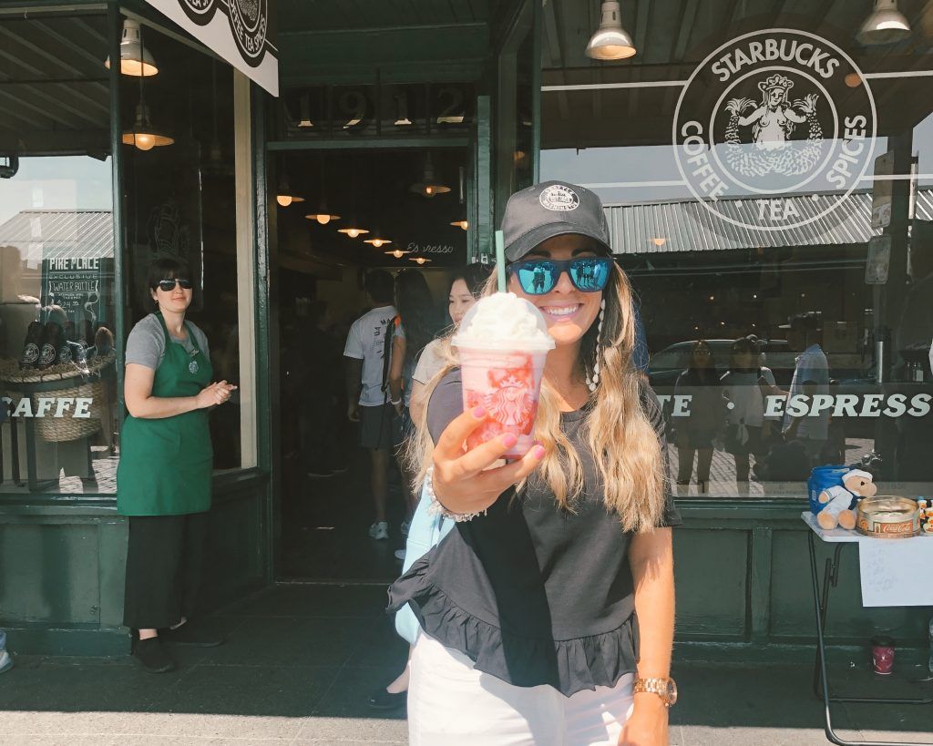 The First Starbucks Store